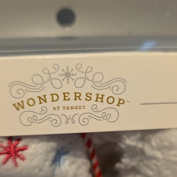 Wondershop White  "MERRY" Holiday Banner - Picture 2 of 4